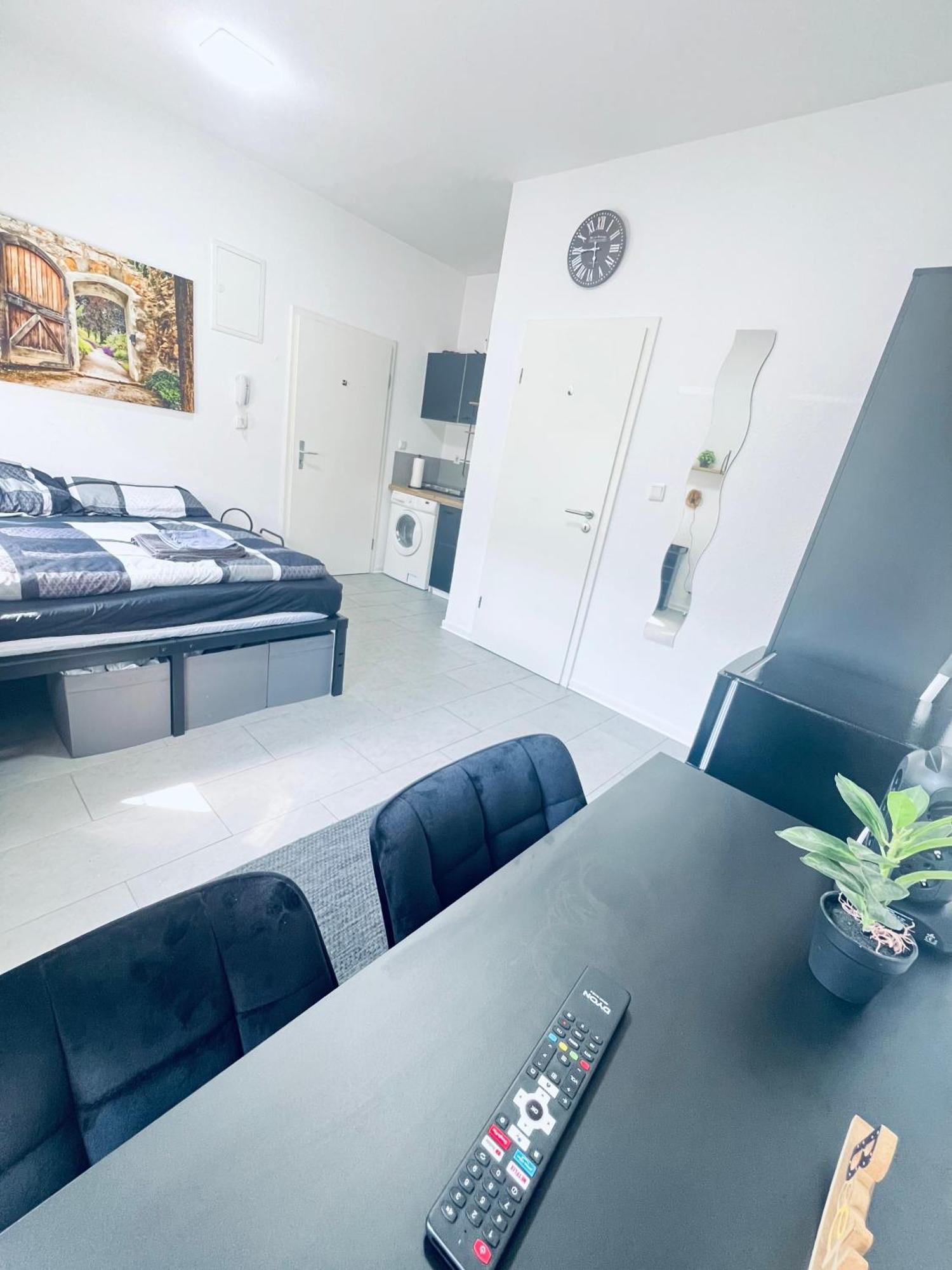 Traumhaftes 1-Zi Apartment Mit Gartennutzung Naehe Krefeld Hbf Extérieur photo